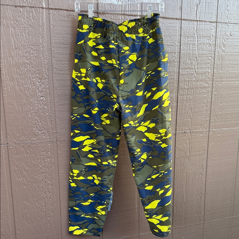 Fabletics Joggers - Picture 4 of 6